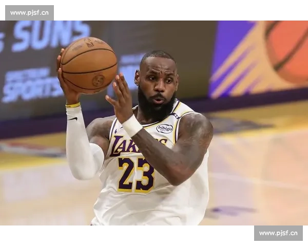 詹姆斯期待与次子布莱斯同台竞技:2026 年选秀或成历史性父子对决 詹姆斯期待与次子布莱斯同台竞技:2026 年选秀或成历史性父子对决