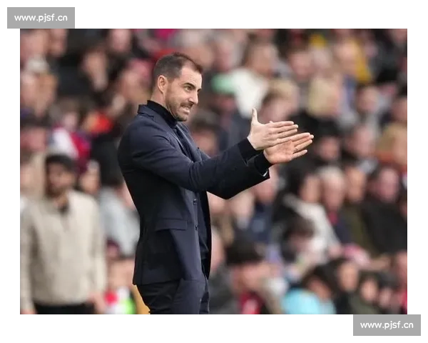 谢菲联官宣塞莱斯出任主帅 签约三年 保级专家开启重建 谢菲联官宣塞莱斯出任主帅 签约三年 保级专家开启重建