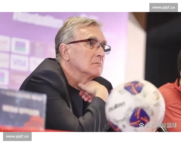 主教练赛前动员：世界杯决赛，为国家荣誉而战！