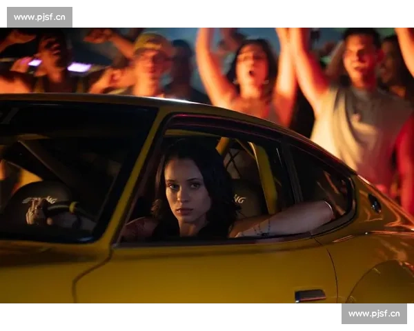 赛道上的速度与激情，选手们用成绩点燃全场！