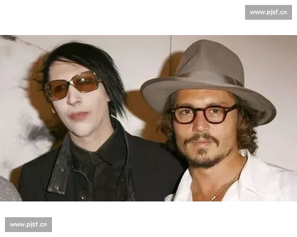 网球之外的“另一面”，看他赛后如何变身“宠粉狂魔”